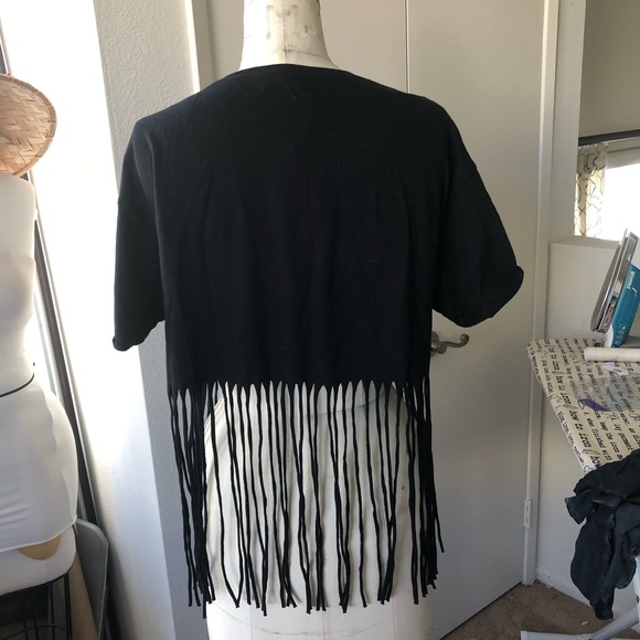 Appliqué cropped T-shirt with fringe - Picture 4 of 4